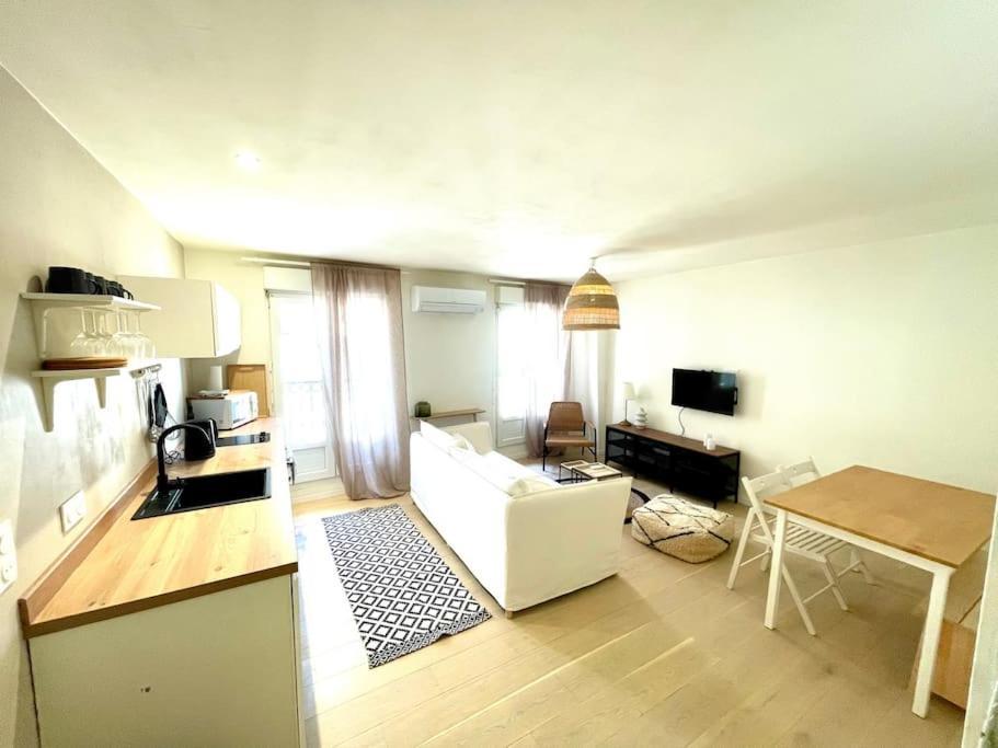 Maison Charmante Avec Terrasse, 2 Chambres Marseillan (Herault) Exterior foto